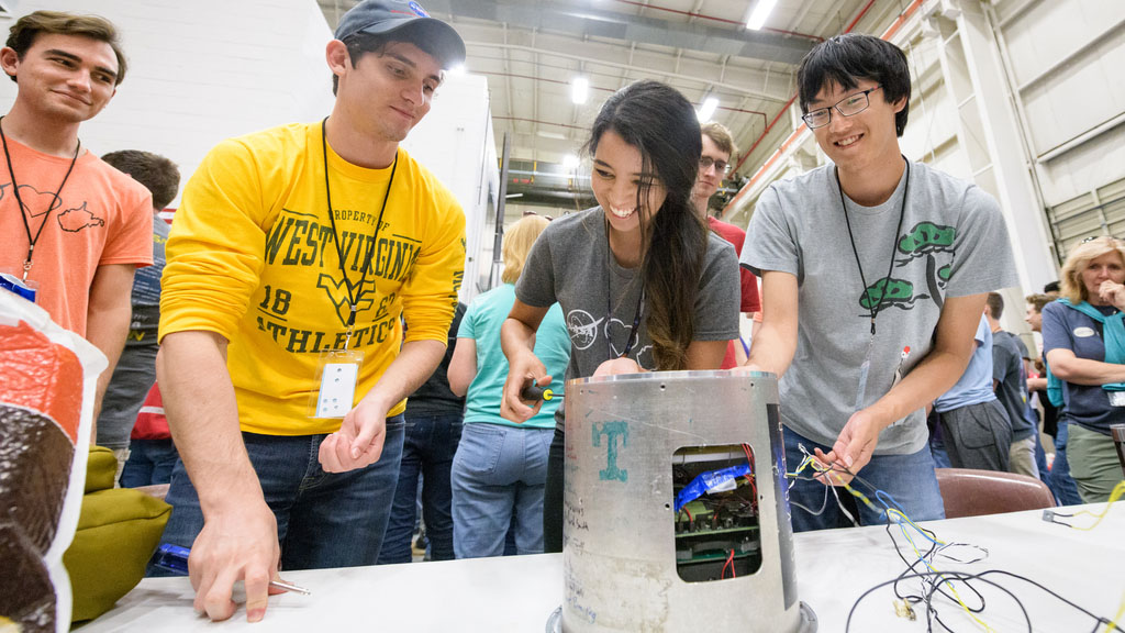 Students in electronics lab